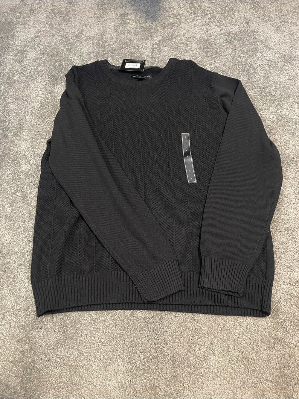 Men's Crewneck Cable Knit Sweater in Black